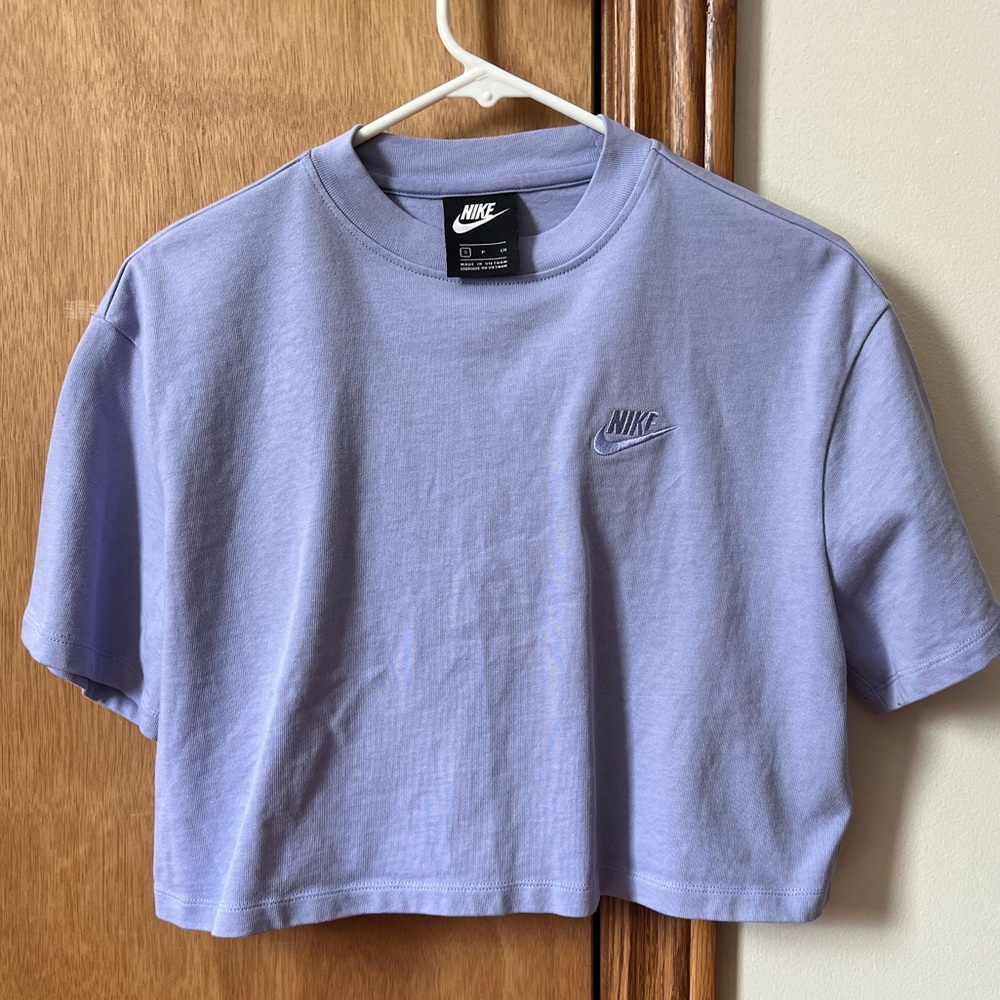 Nike Crop Top